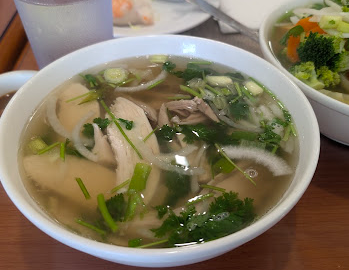 Pho 102 signature dishes Grill Lemongrass Chicken
Chicken Pho
Summer Roll